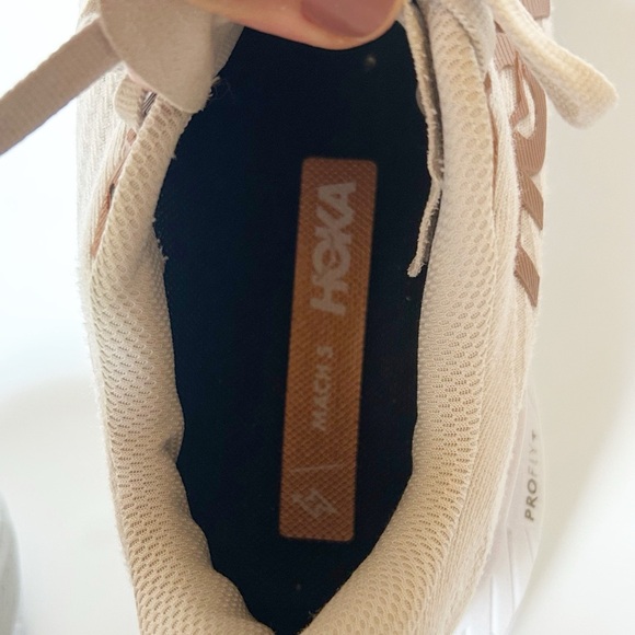 HOKA Mach 3 cream / gold 8.5 - Picture 6 of 10